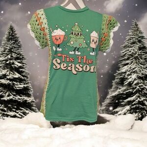 Upcycled Green 'Tis The Season Graphic Tee